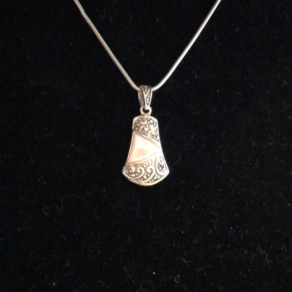 925 Sterling Silver pendant on 925 snake chain - Picture 1 of 12